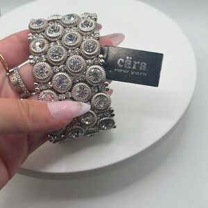 1342. Cara New York Elegant Silver Crystal Stretch‎ Bracelet
